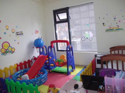 Ӥ�׶���Ӿ��[������]